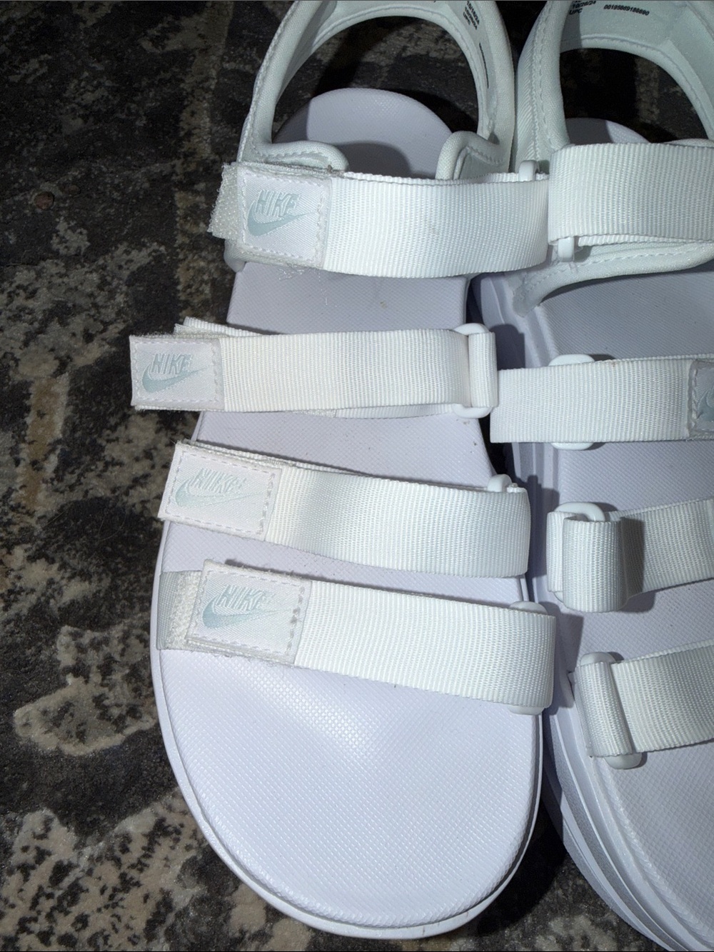 Nike Women’s Icon Classic 4 strap platinum Triple white sandals size 10 DH0224 - Picture 2 of 8